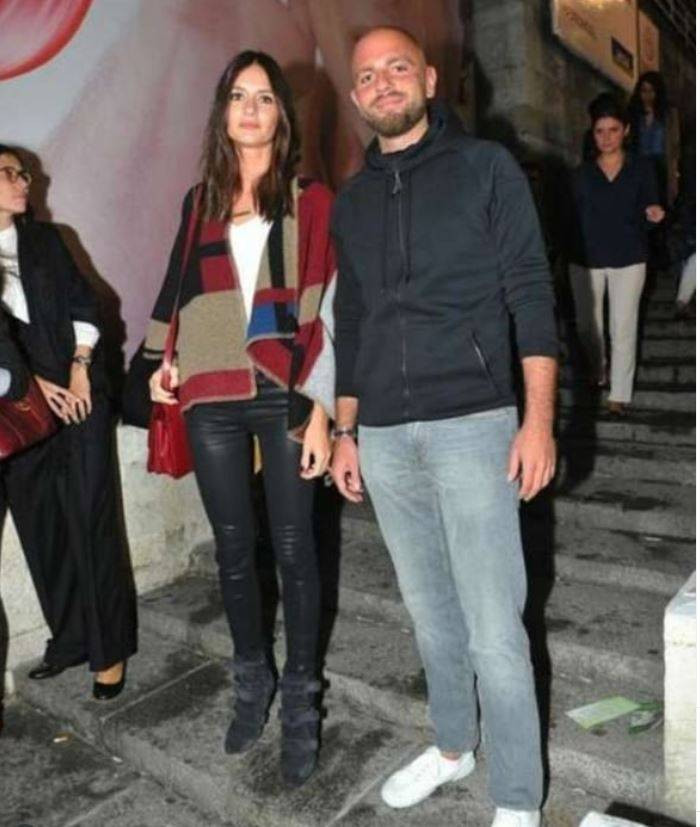 Sosyetenin gözde çifti boşandı: Yasemin Özilhan’dan ‘İhanet’ açıklaması! Magazin dünyası şokta - Resim: 37